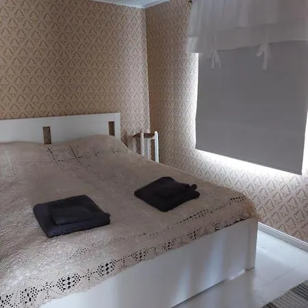 200 Years Old Small With Sauna Close To Archipelago Chalé