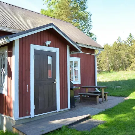 Cozy 200-year-old With Sauna Near The Archipelago Trail Taivassalo